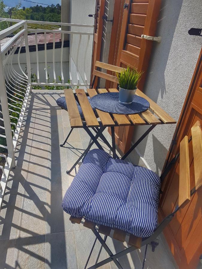 Apartman Luka Свети-Юрай Экстерьер фото